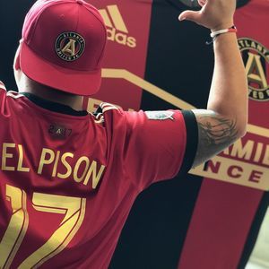 Meet your Posher, Denis